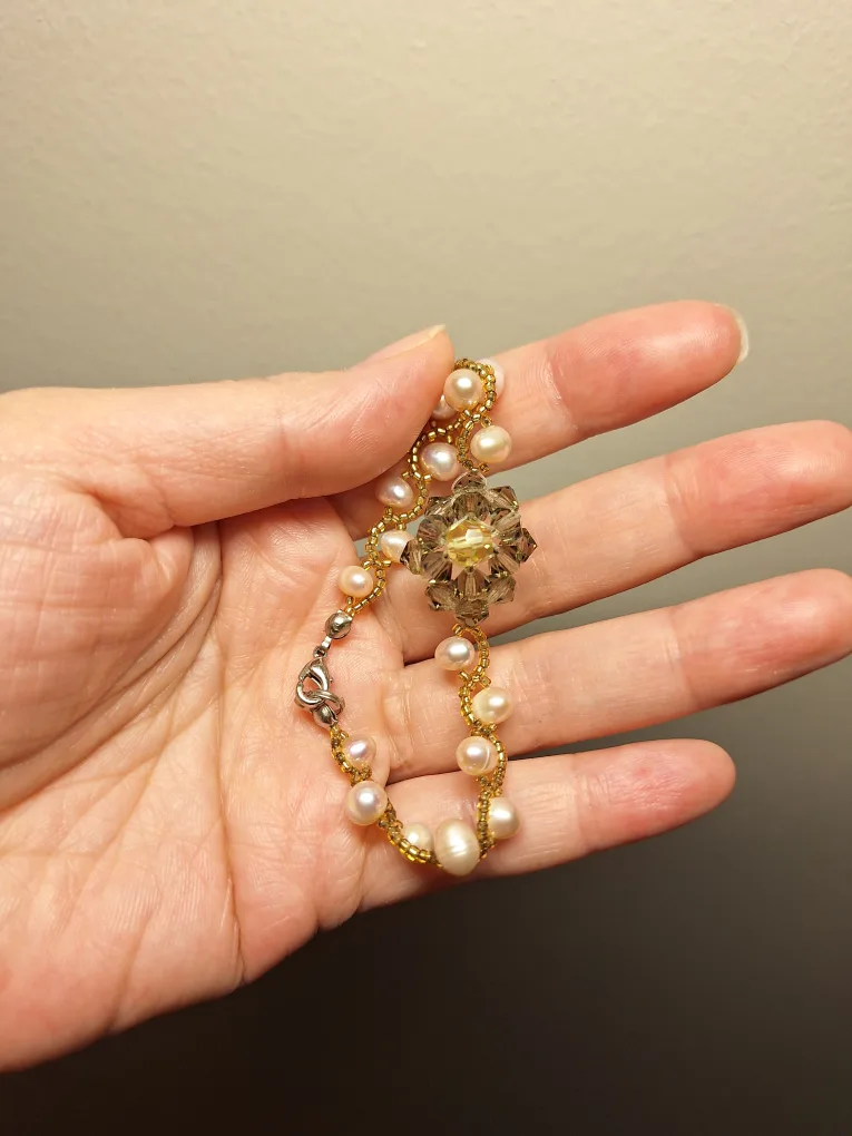 Pearl and Crystal Beaded Bracelet image indicator(3)