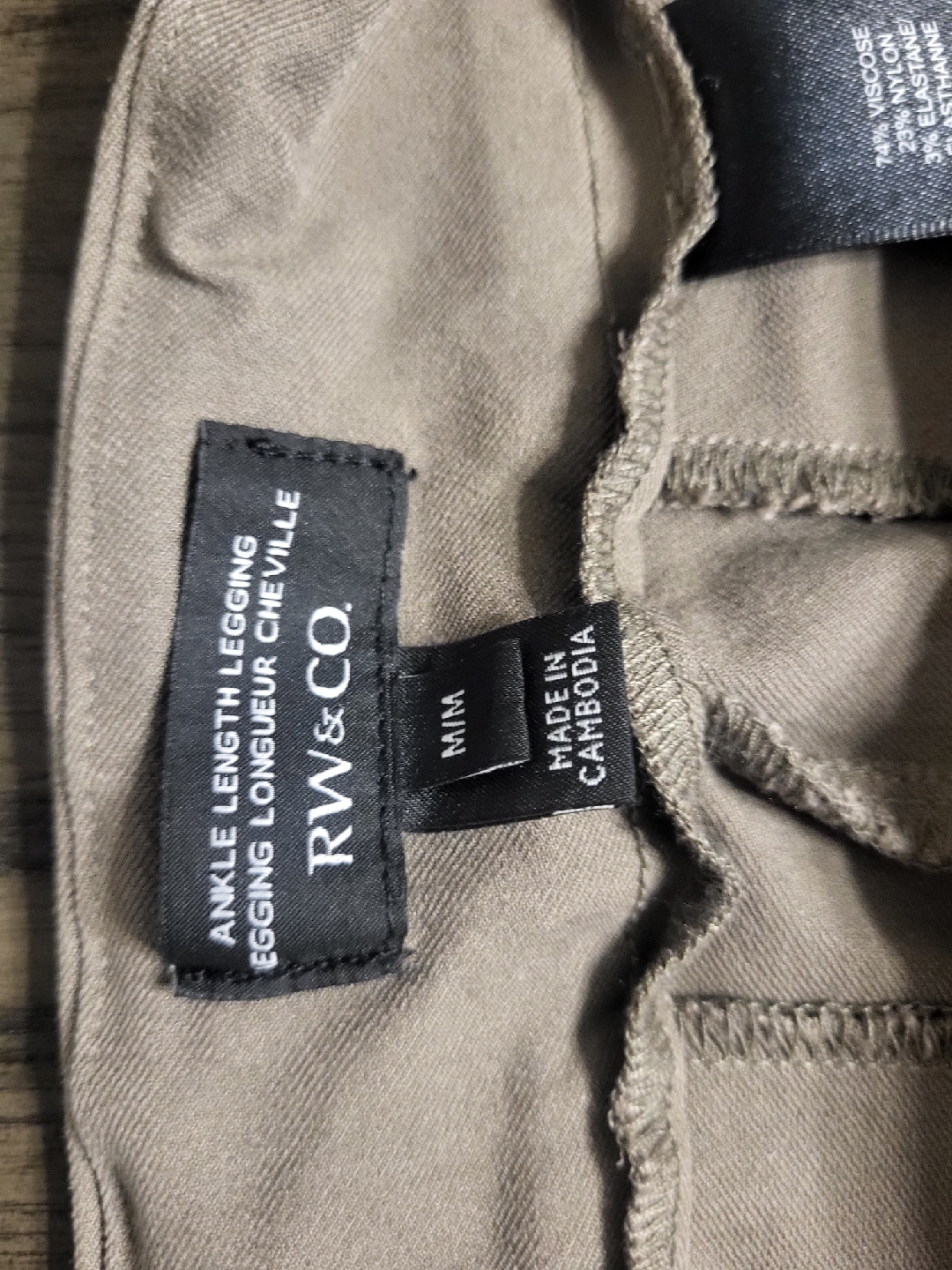 *FREE* closet decluttering RW&CO Ankle Length Leggings - photo 3