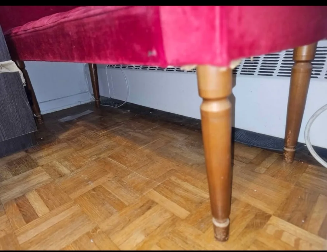 Red Tufted Chaise Lounge image indicator(2)