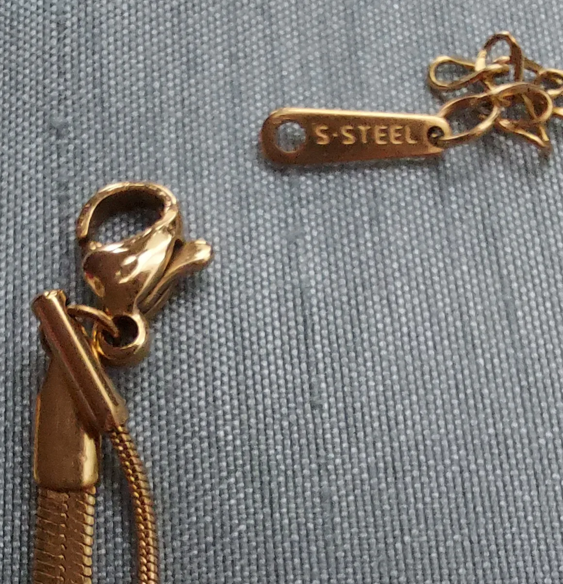 🆕18k gold plated S-STEEL Bracelet image indicator(2)