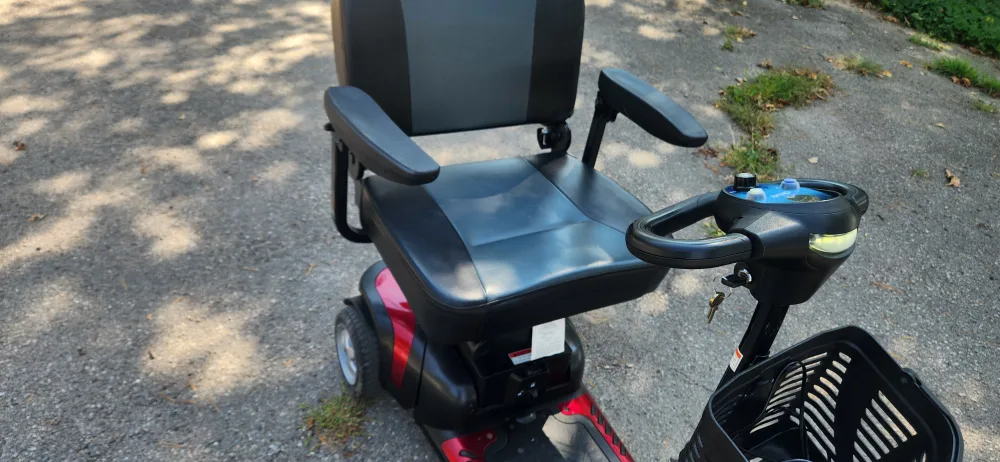 Pride Mobility Go-Go ES Mobility Scooter image indicator(4)