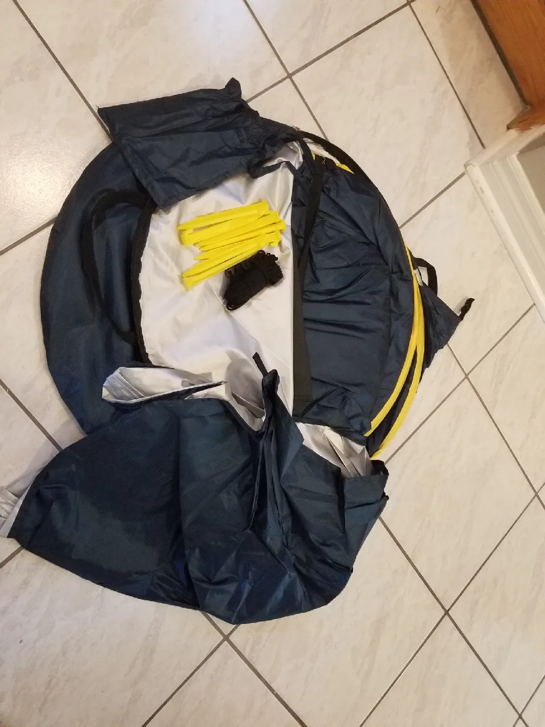 ROPODA Pop Up change Tent brand new image indicator(9)