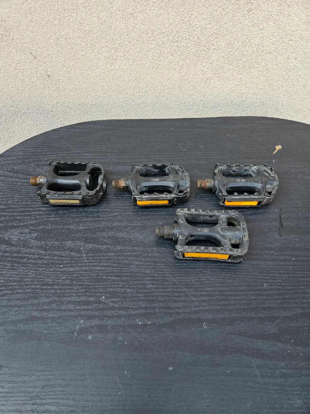 4 Used Bike Pedals - Black & Yellow ($15 × pair) thumbnail