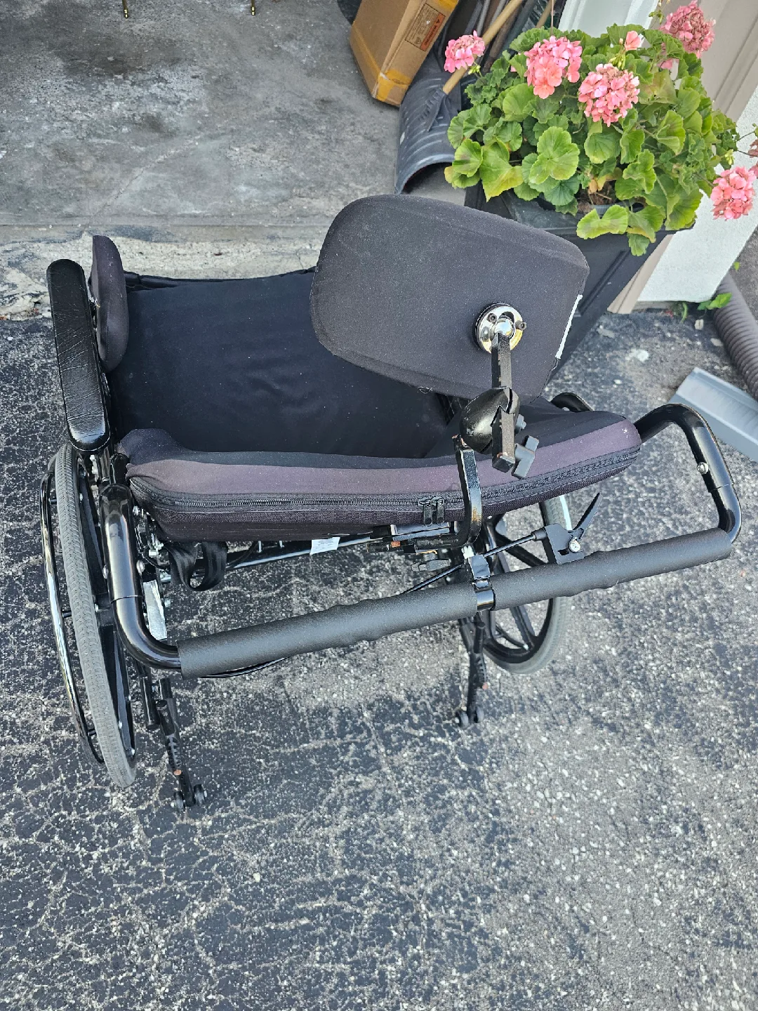 Power Plus Wheelchair - Gently Used image indicator(2)
