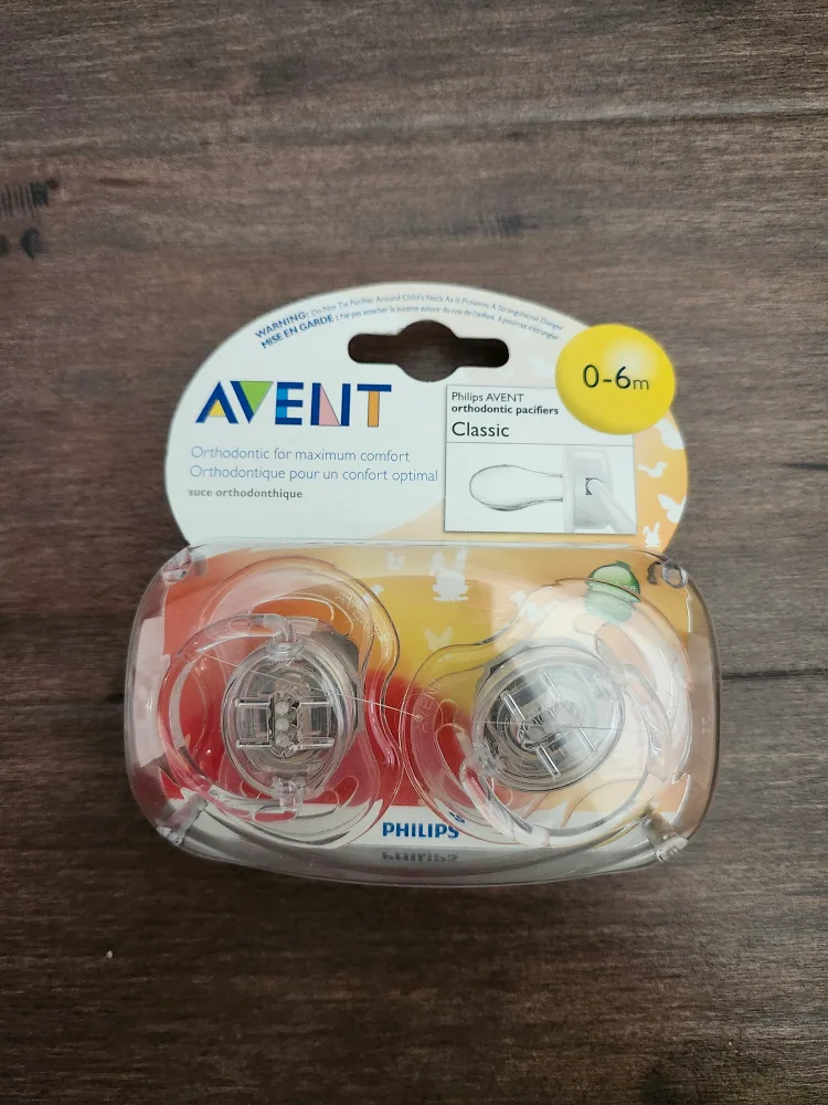 New Philips AVENT Classic Pacifiers 0-6m thumbnail