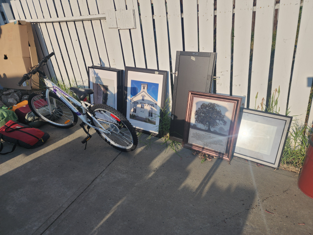 Garage Sale - photo 2