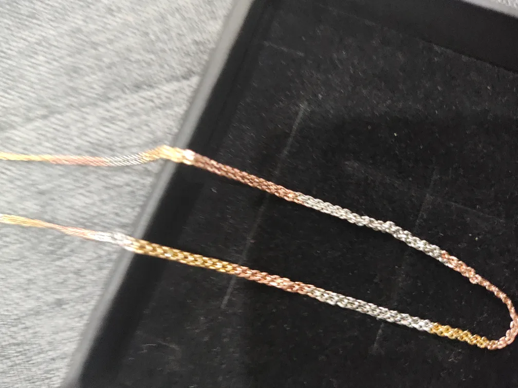 Tricolour Gold Chain Necklace image indicator(6)