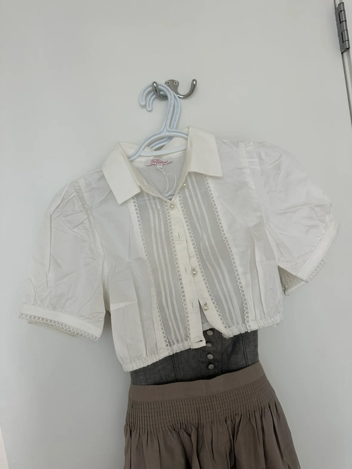 Dirndl set (US size 2) perfect for Oktoberfest! image indicator(2)