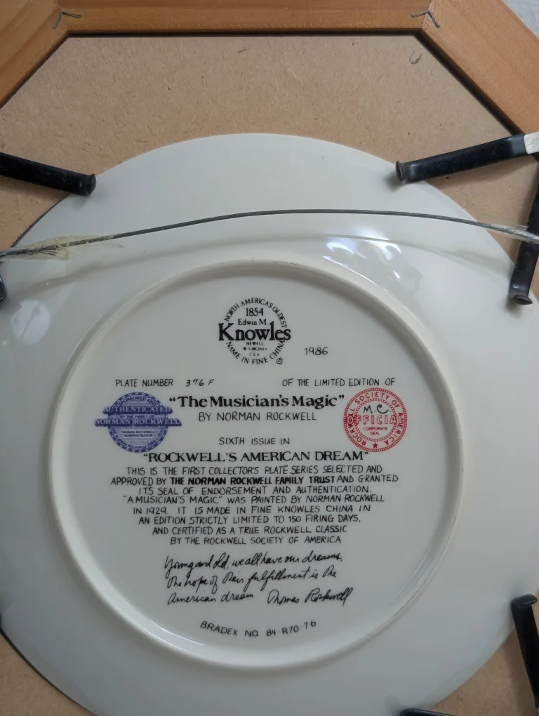 7 Norman Rockwell AMERICAN DREAM Framed Collector Plates image indicator(8)