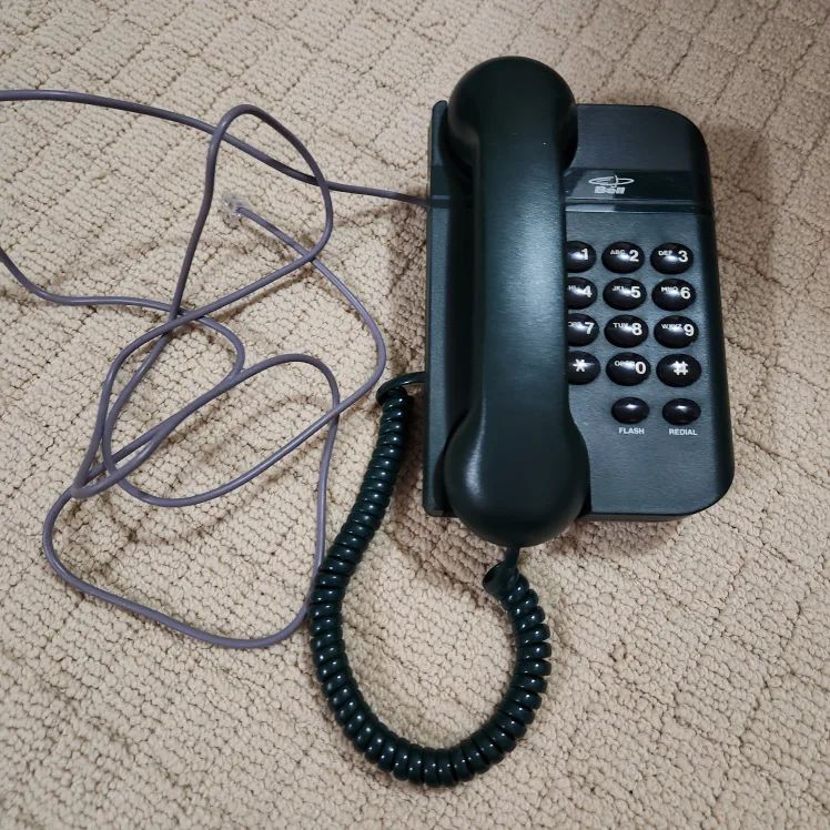 Bell Canada Design Line 130 PLCA Phone thumbnail