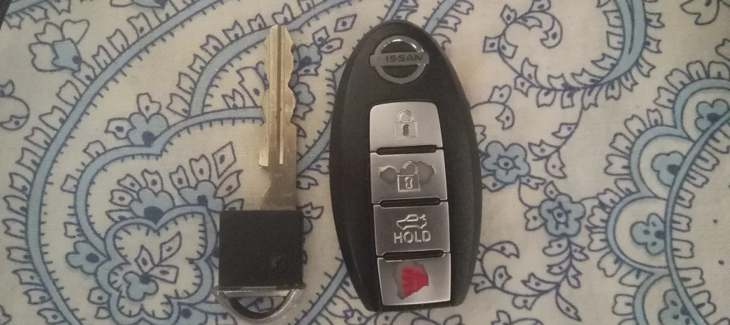 Nissan Car Key Fob thumbnail