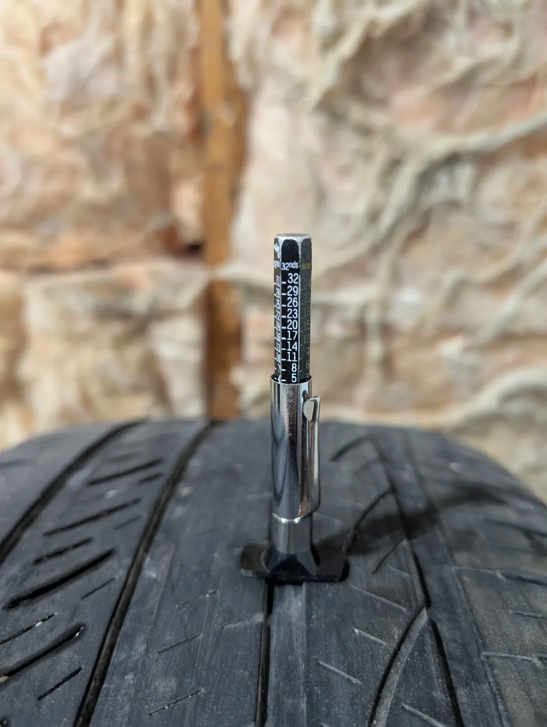 (2)-245/55R19 Hankook Ventus S1 Nobel 2 All Season Tires image indicator(6)