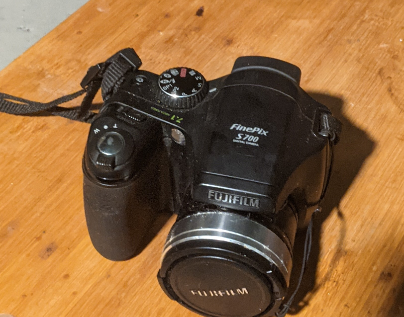 Fujifilm FinePix S700 Digital Camera