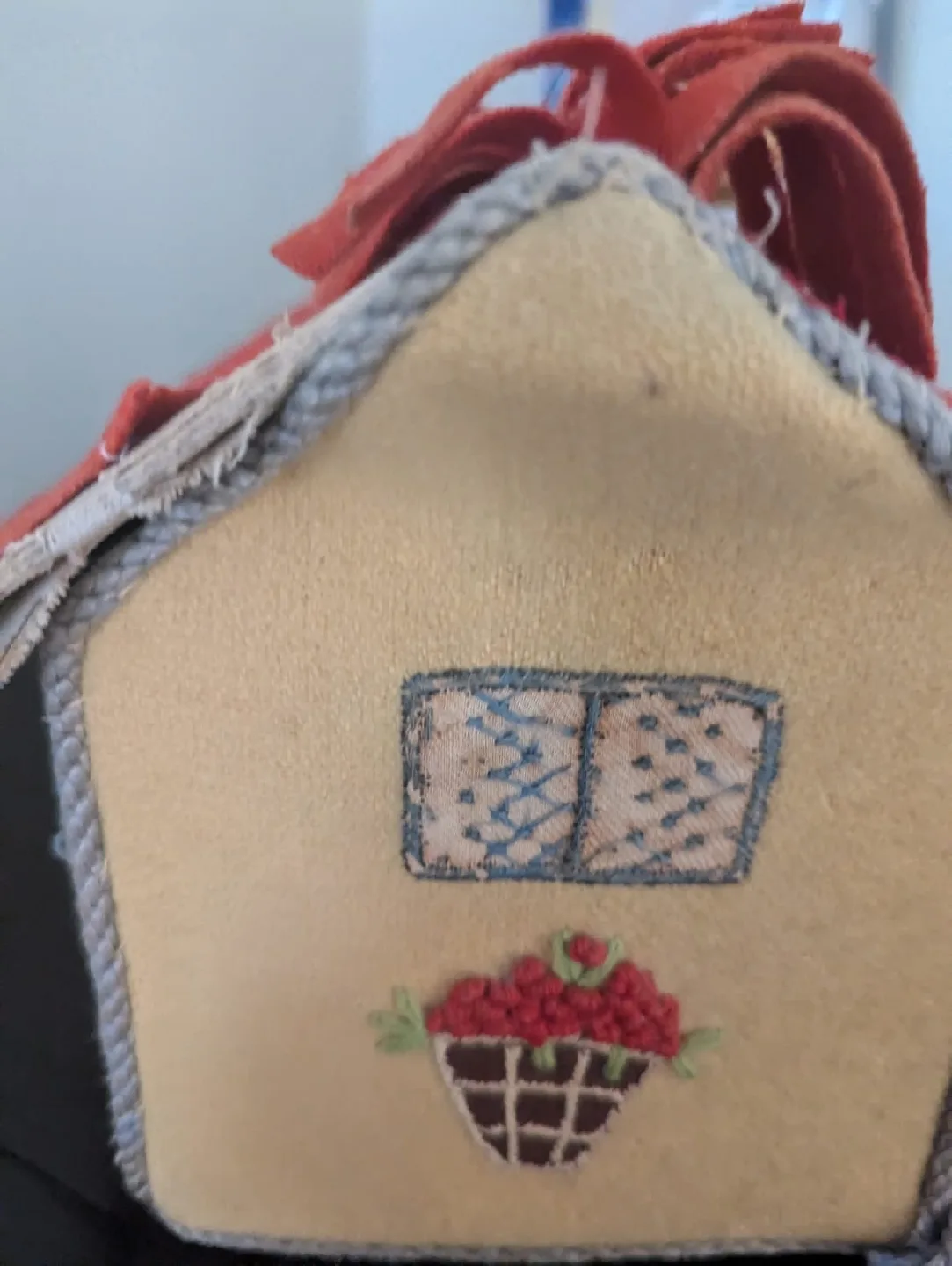 🥕 President Black Luggage Suitcase , zipper pulls broken. image indicator(4)