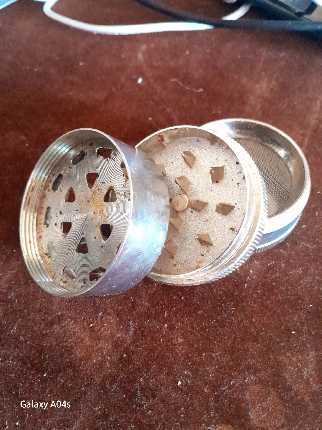 a gadget to grind marijuana, keaves image indicator(6)