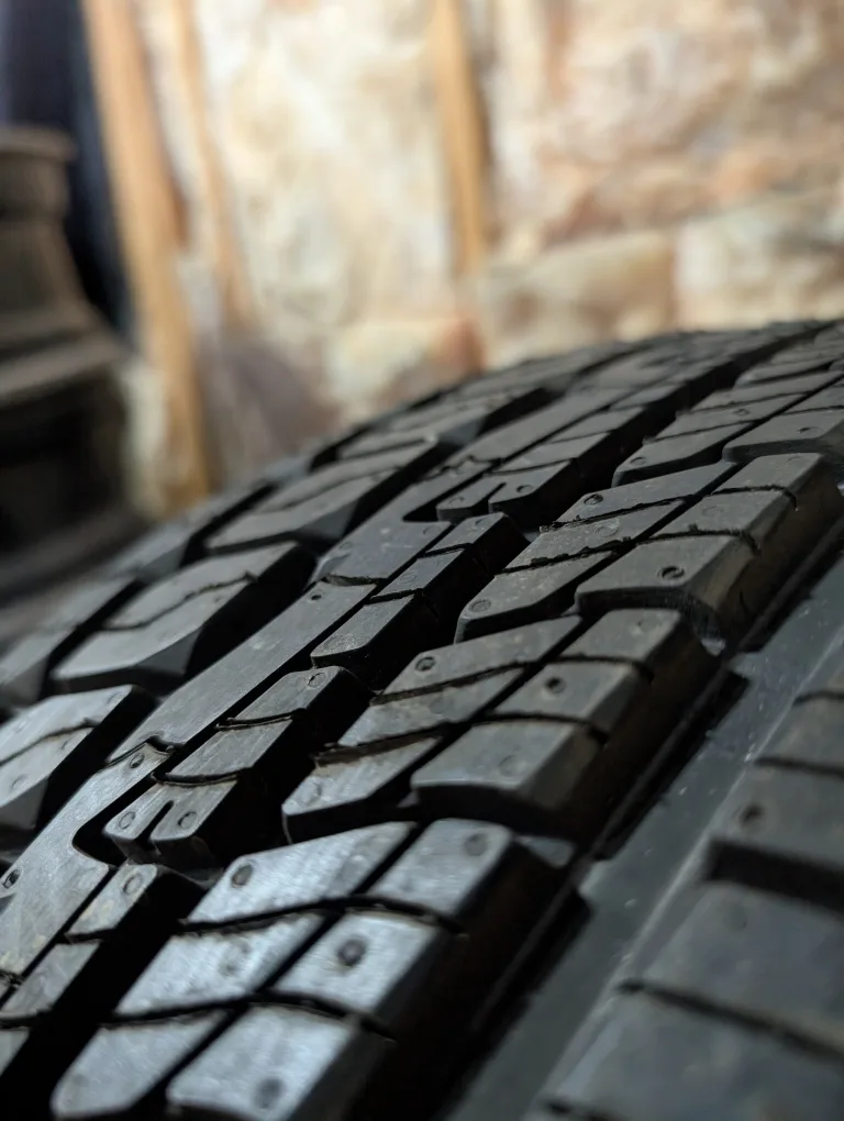 (1)-225/50R18 Tour Plus Lst All Season Tire  Brand New thumbnail