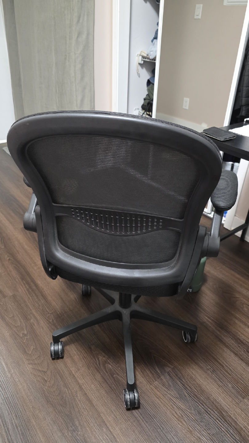 Black Office Chair - photo 3