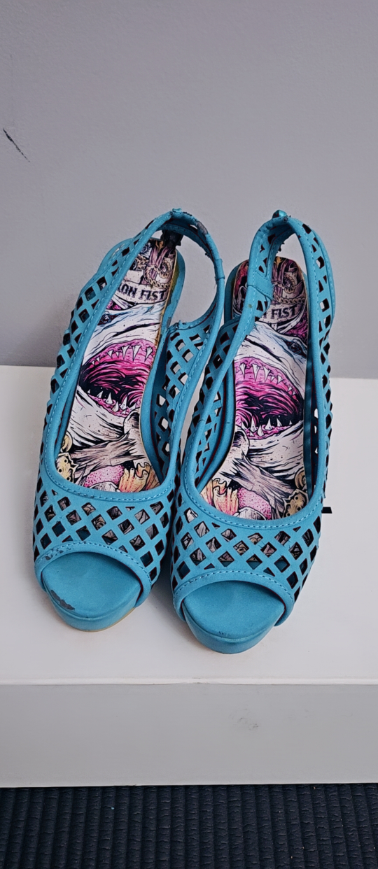 🩵🩵Iron Fist Blue Heels, Size 6 - photo 4