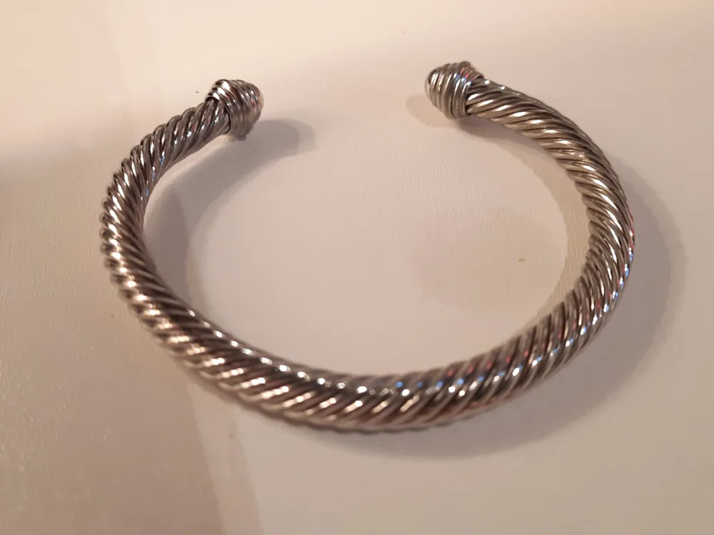 Set of 3 Silver Bracelets image indicator(3)