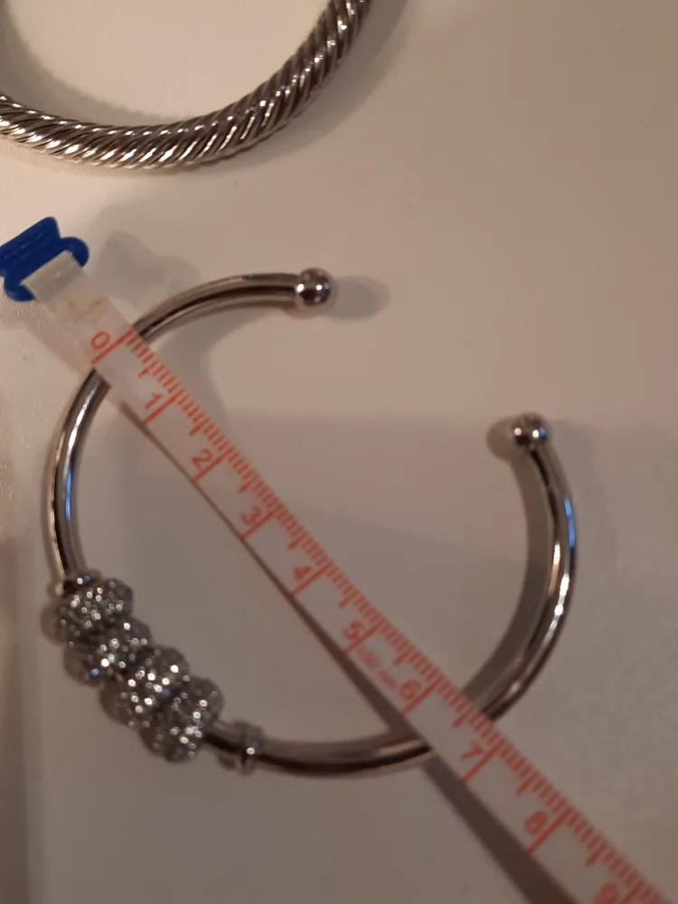 Set of 3 Silver Bracelets image indicator(4)