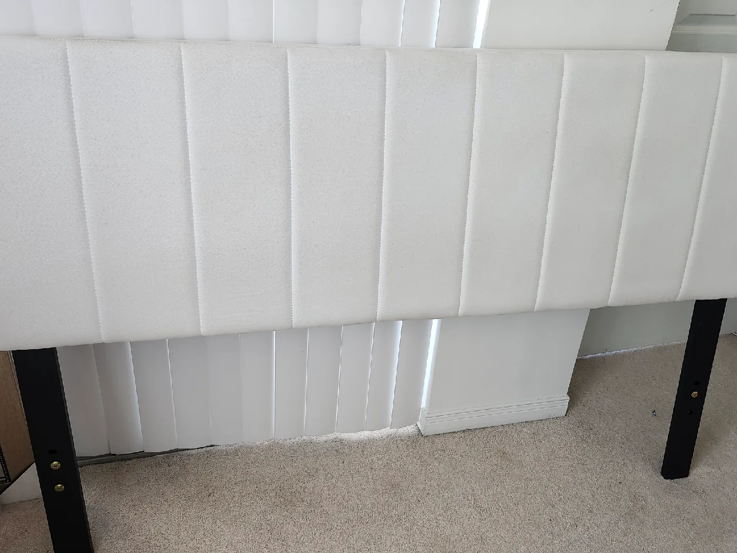 Queen Size White Upholstered Platform Bed Frame image indicator(3)