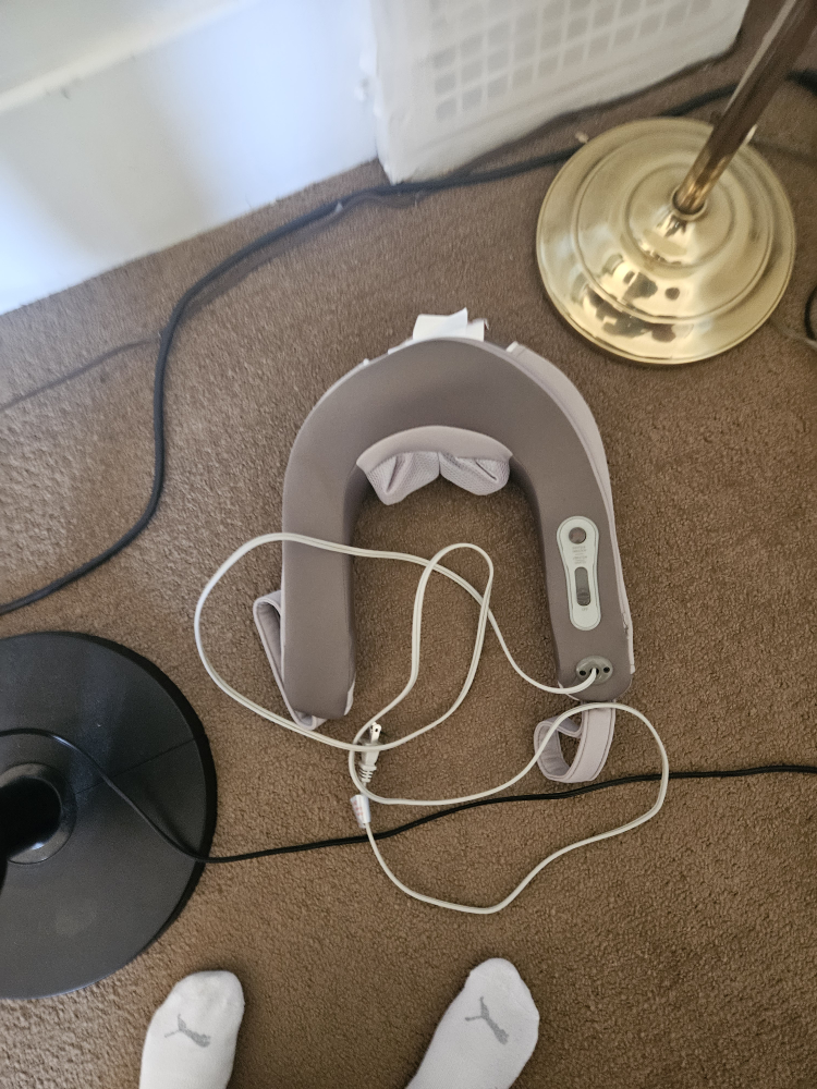 Neck and Shoulder Massager - photo 3