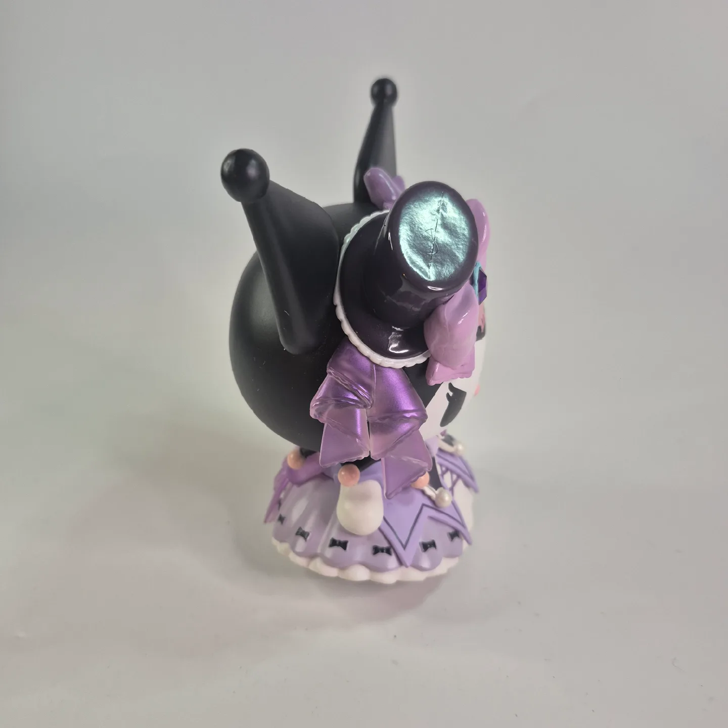 Kuromi Figurine image indicator(4)
