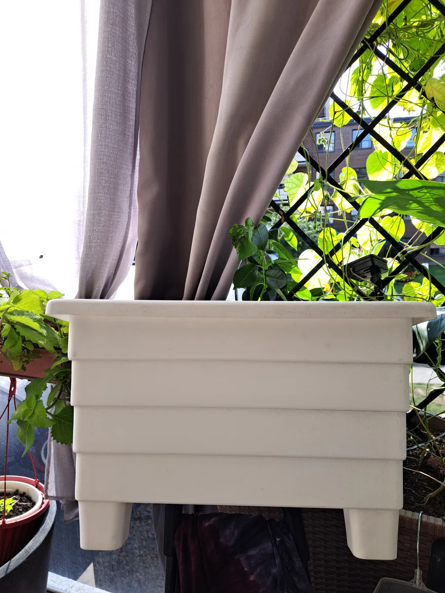 7 x Rectangular & Square Plant Pots - Grey/Black/White image indicator(7)