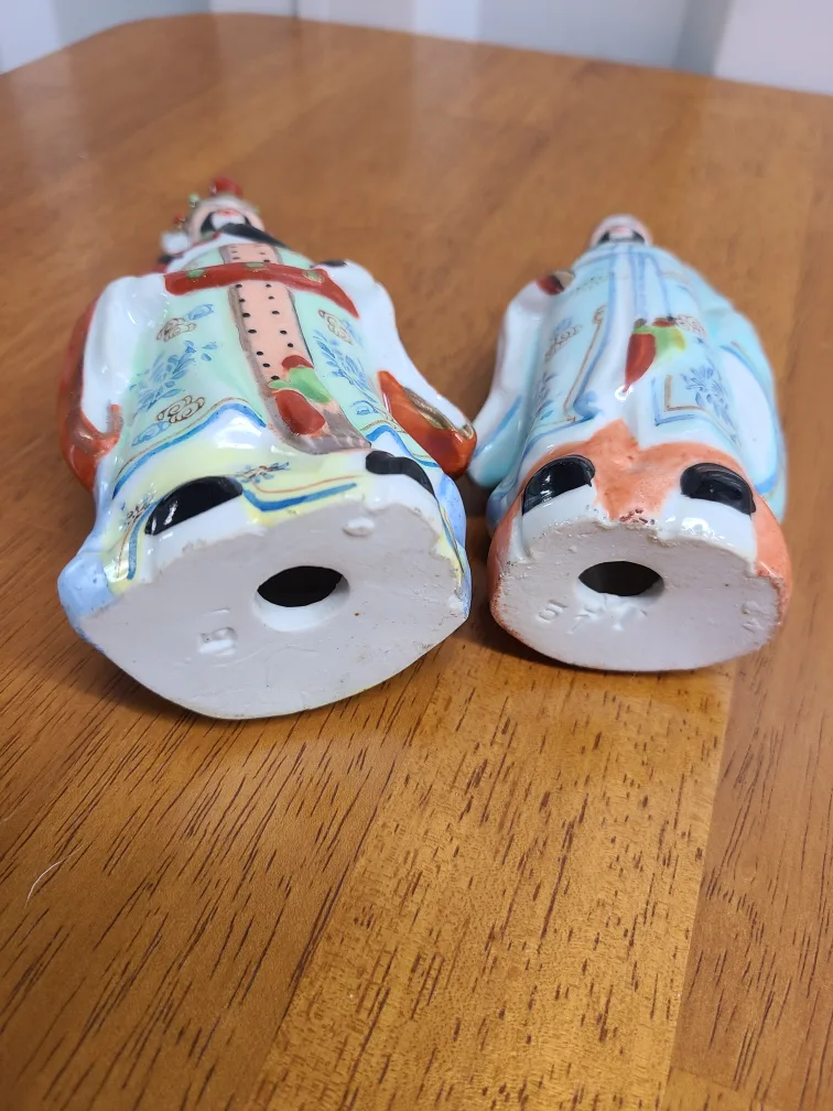 Two Chinese God Figurines image indicator(6)