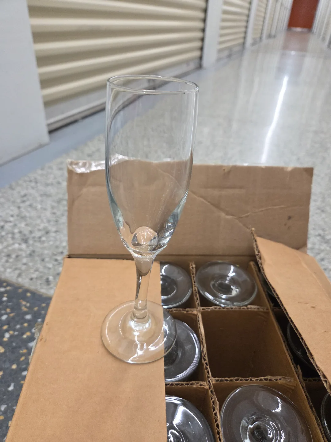 Champagne Flutes - Set of 12 image indicator(2)