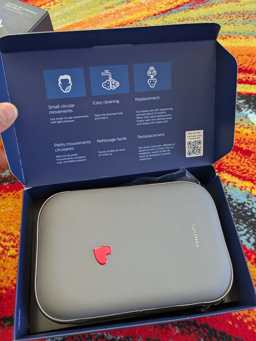 Philips S9000 Prestige Electric Shaver image indicator(3)