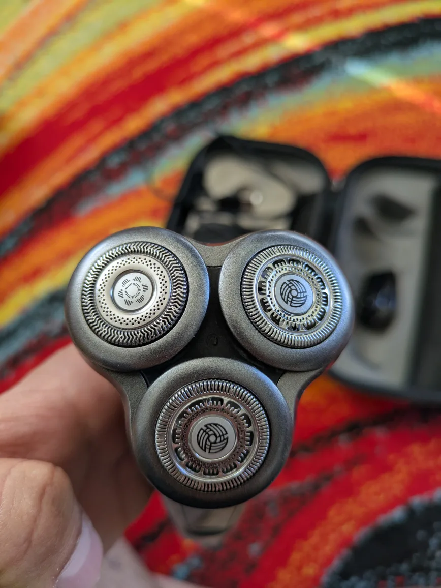 Philips S9000 Prestige Electric Shaver image indicator(7)