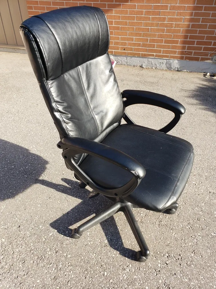 Black Leather Office Chair image indicator(2)