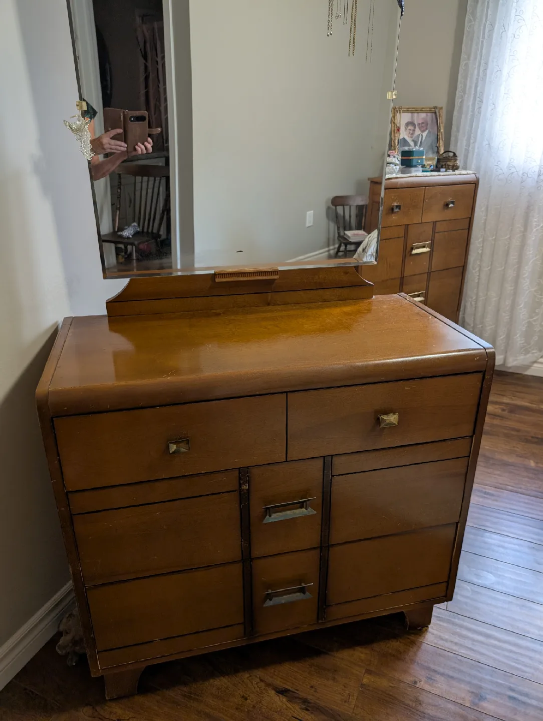 Vintage Wooden Vanity & Chest of Drawers Set image indicator(2)