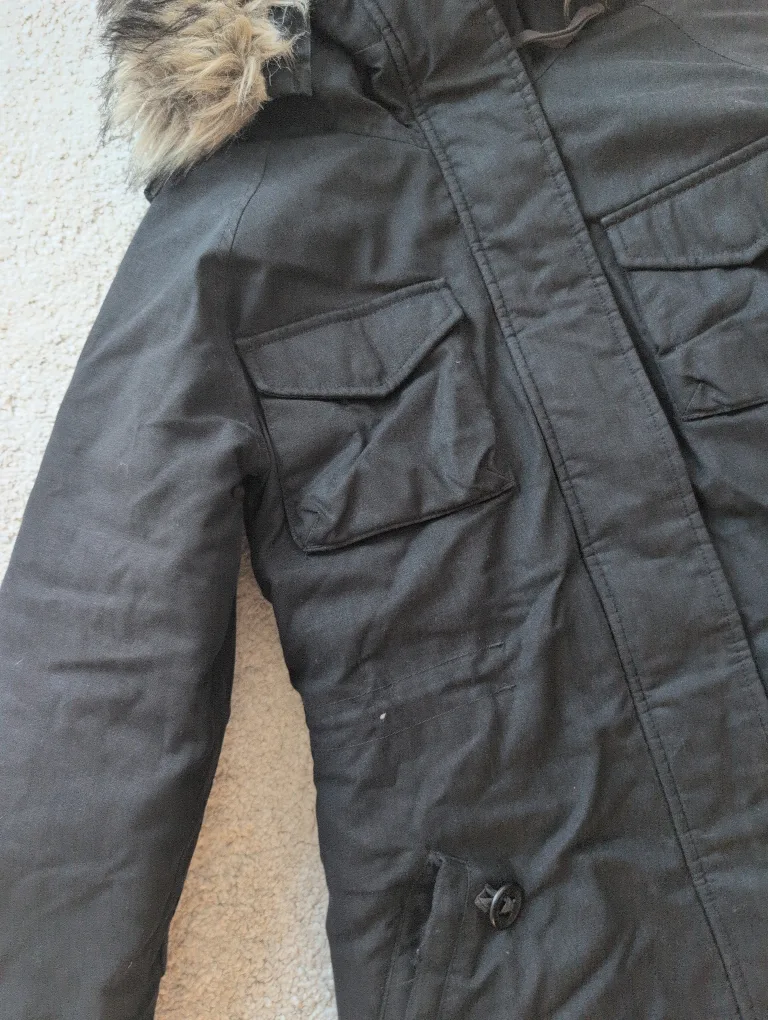 Aritzia West Parka Black Winter Coat image indicator(7)