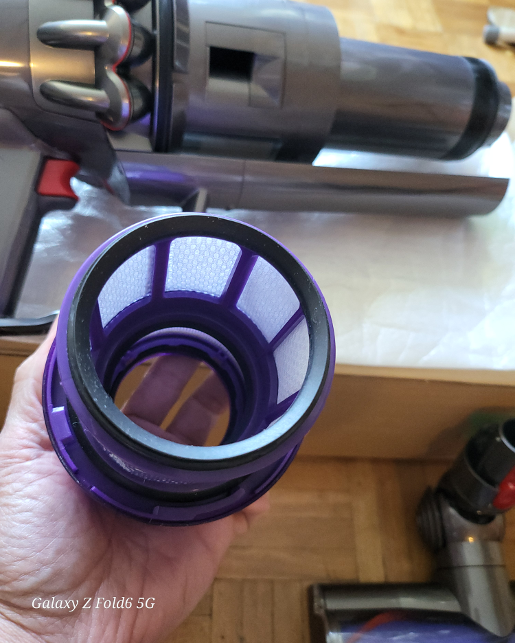 DYSON V11 OUTSIZE BRAND NEW !! ( THE MOST POWERFULL V11 SERIES ) - photo 2