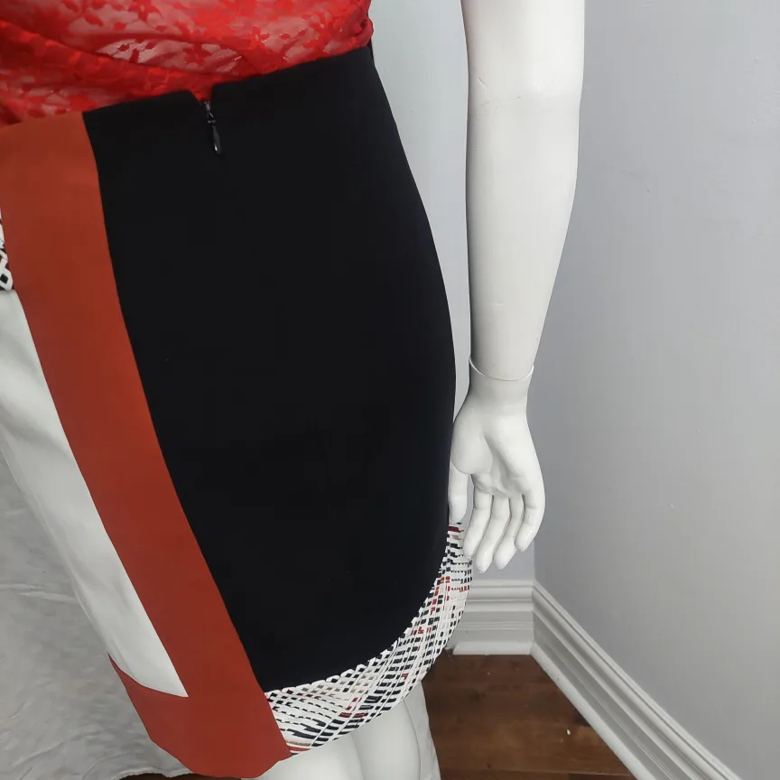 NEW White House Black Market Skirt - Size 00 NWOT image indicator(2)