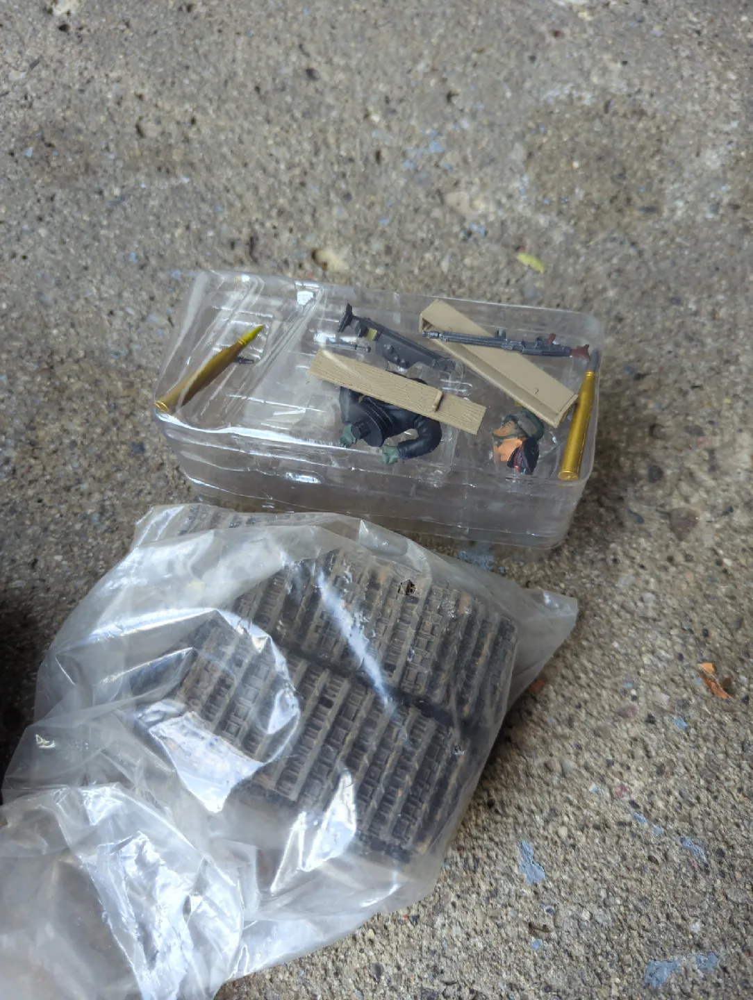 VSTANK 1/24 RC Battle Tank image indicator(5)