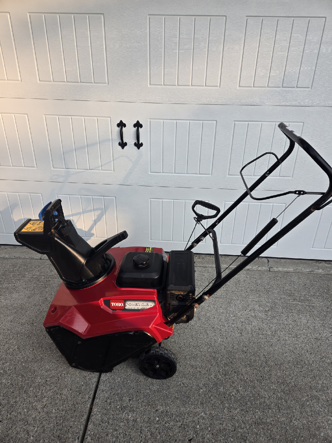 Toro 821RC Commercial Snow Blower - photo 2