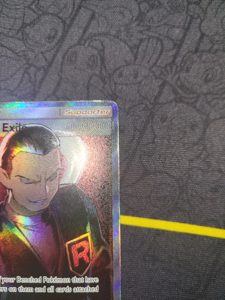 Hidden Fates TCG Set: Giovanni's Exile 67/68 image indicator(3)
