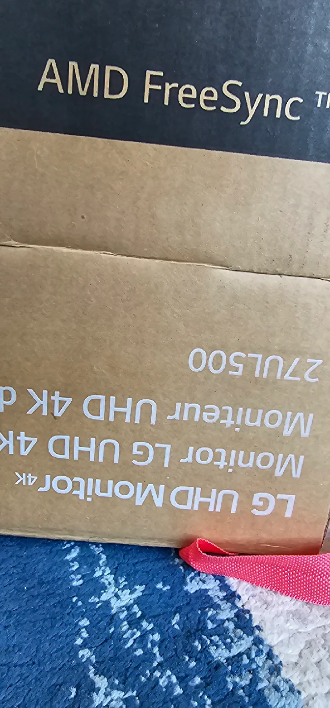 LG 27UL500 27" 4K UHD Monitor thumbnail