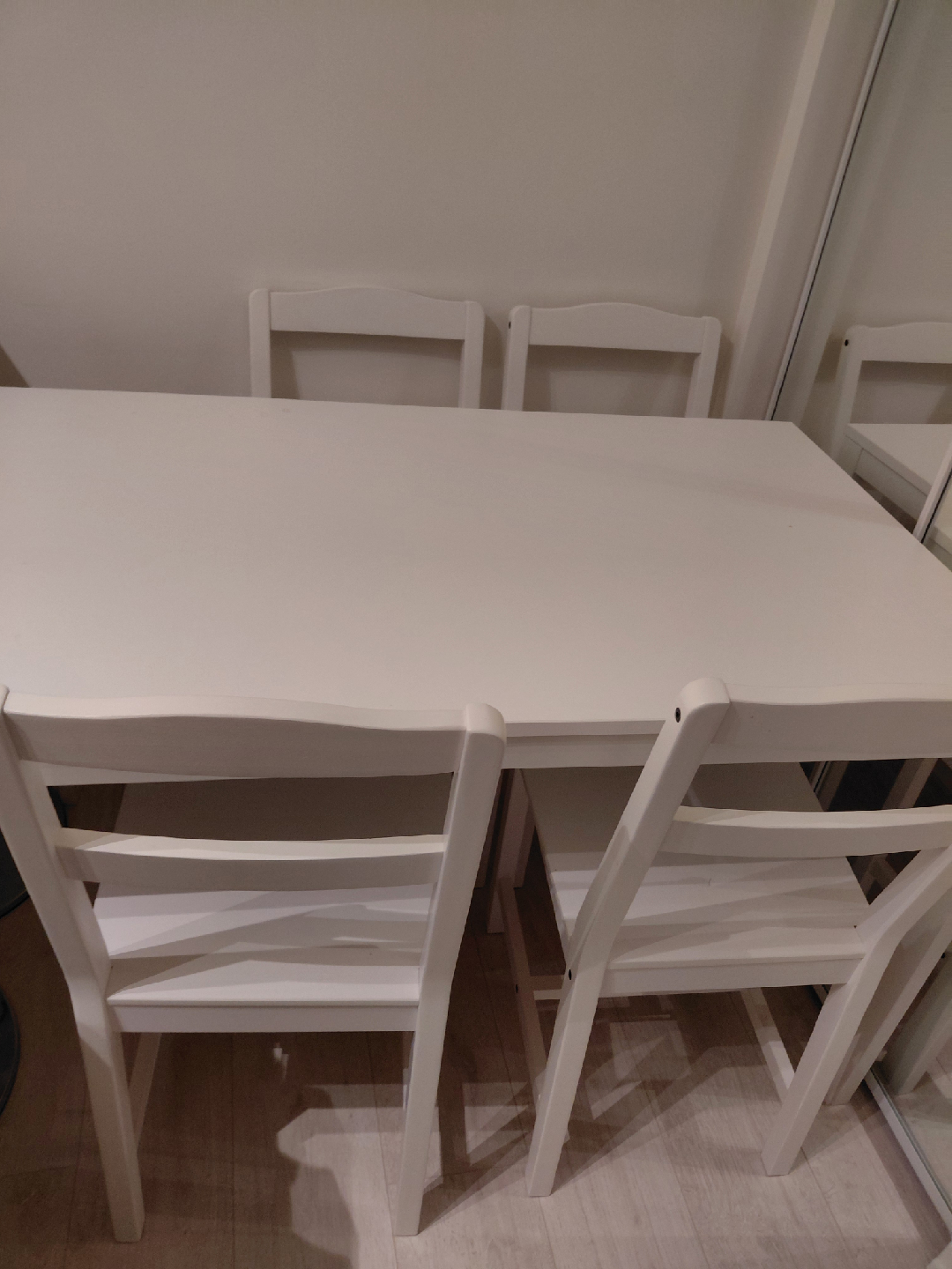 White Dining Table with 4 Chairs - photo 2