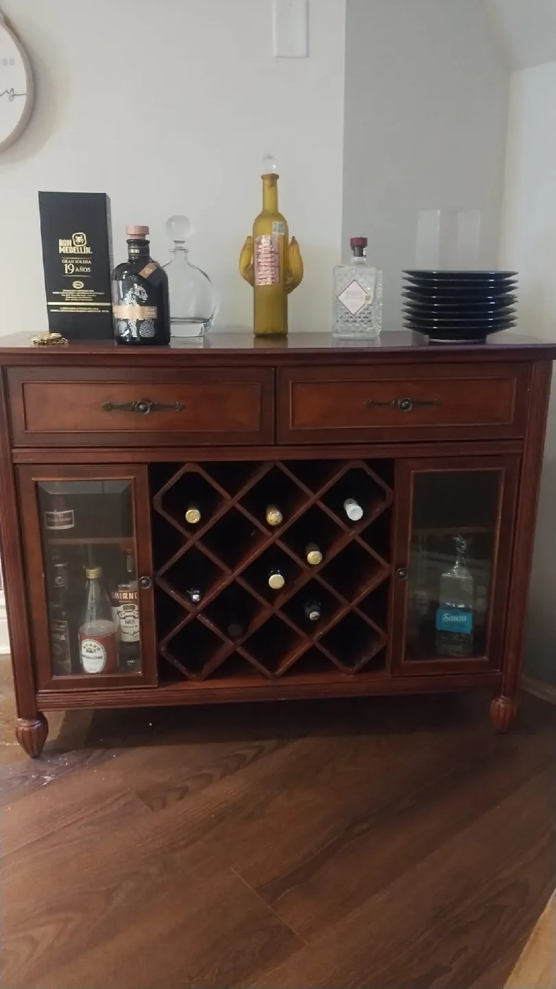 MOVING SALE 🔥🔥everyhing must go!!! this Saturday Sept 13 image indicator(7)