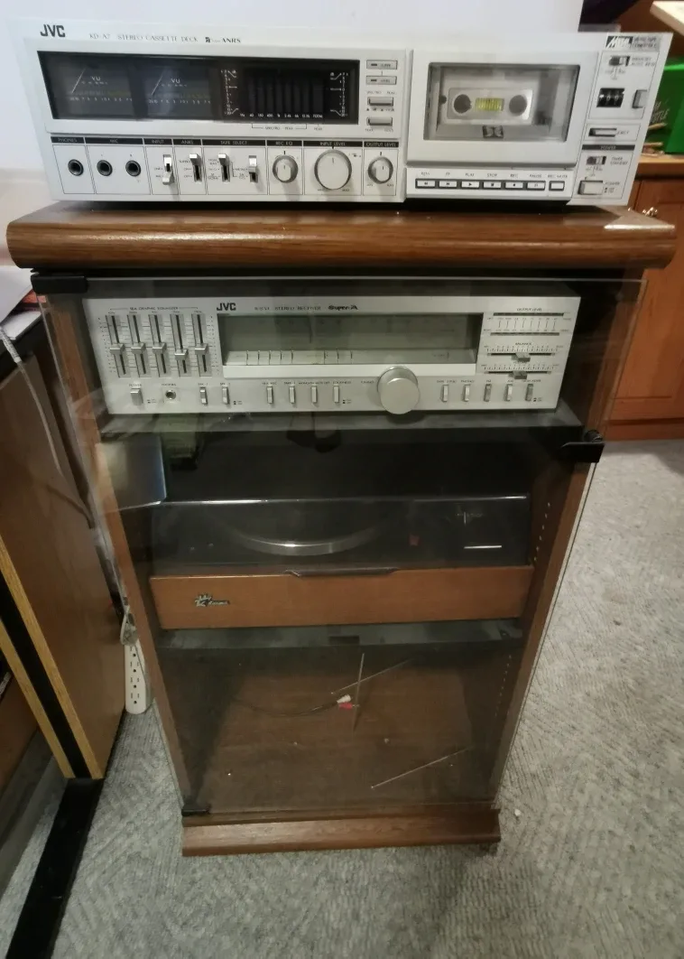Vintage Stereo Set thumbnail