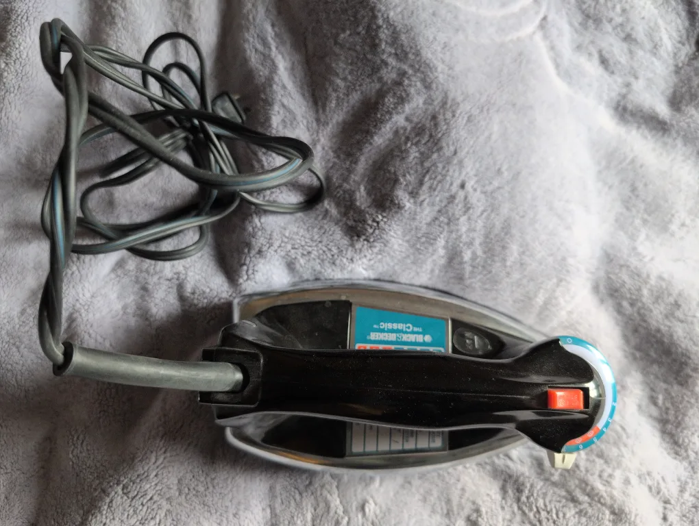 Black & Decker Classic Iron image indicator(2)