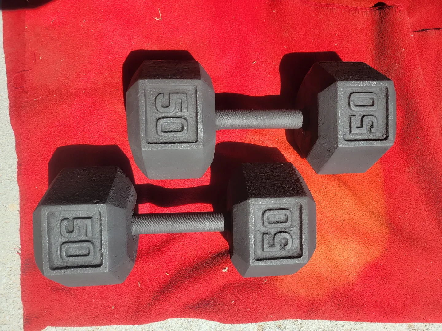 SET OF 50LB  HEXHEAD DUMBBELLS  TOTAL 100LBs thumbnail