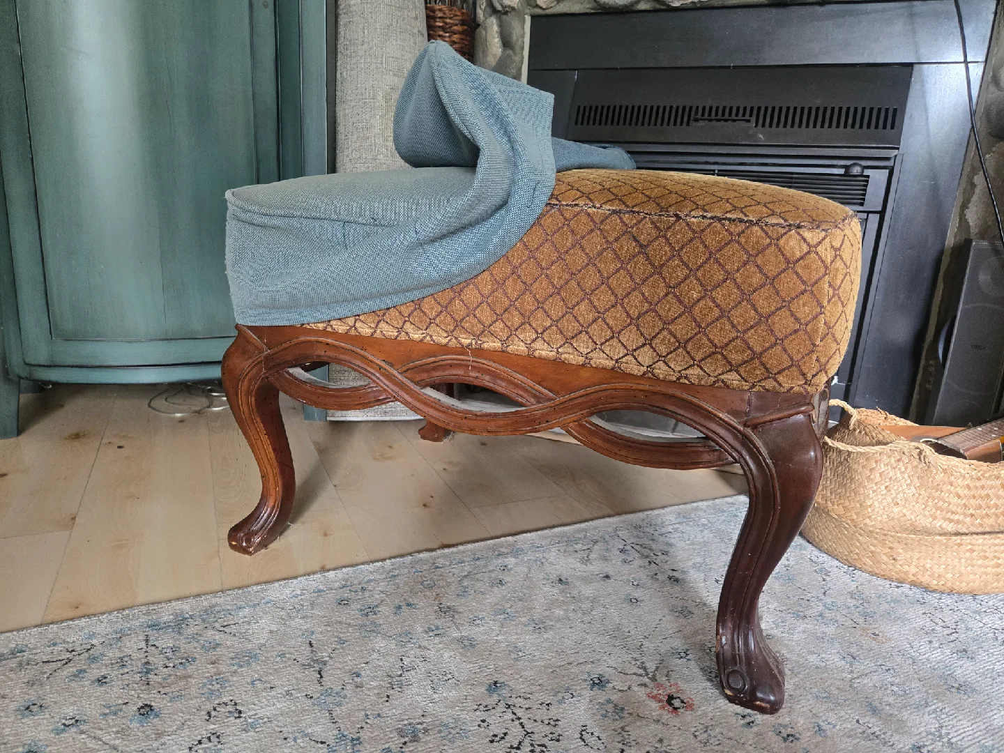 Upholstered Ottoman Footstool image indicator(3)