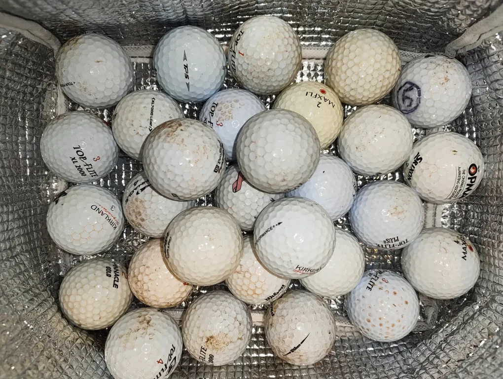 Mixed Golf Balls thumbnail