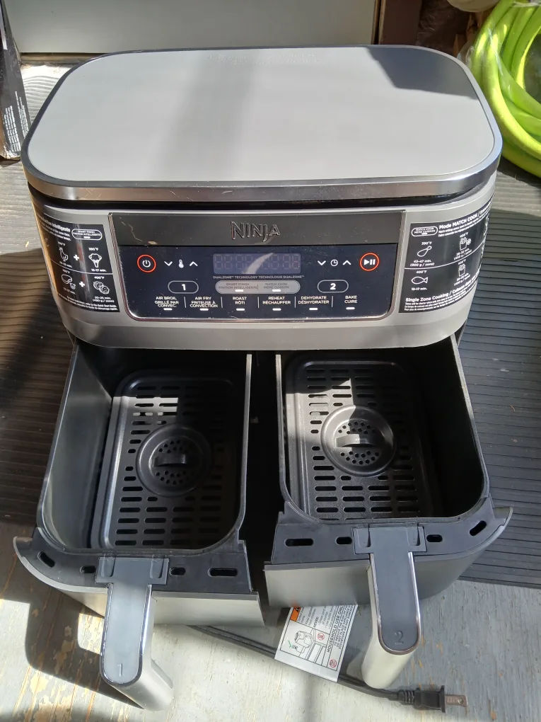 AS IS DOES NOT TURN ON Ninja Foodi 2-Basket Air Fryer image indicator(2)