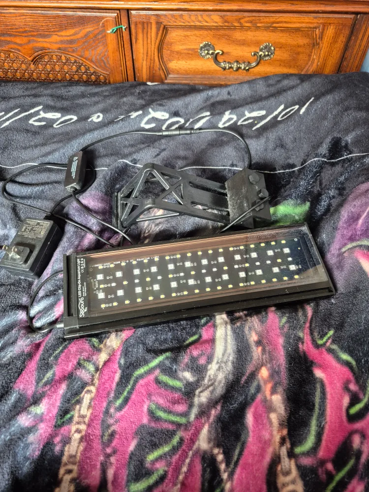 Seapora LED Clip-On Aquarium Light SR-617 image indicator(2)